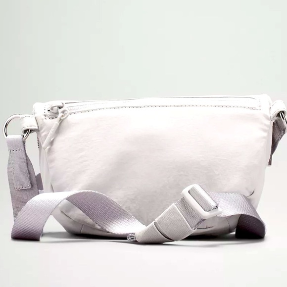 LULULEMON ALL NIGHT MICRO FESTIVAL BAG *zip top* in SOLD OUT COLOR- SEAL… - Picture 3 of 7